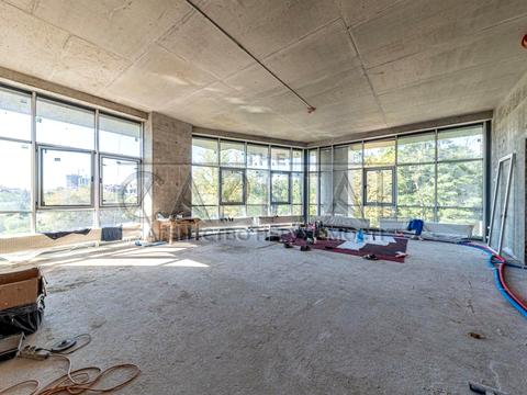 коммерческая по адресу Андрея Верхогляда ул. (Михайла Драгомирова), 1