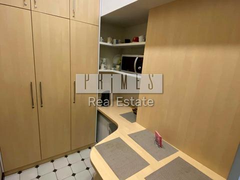 комерційна за адресою Предславинська вул., 30