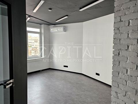 комерційна за адресою Київ, Берестейський просп. (Перемоги), 11