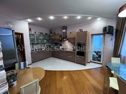 квартира за адресою Євгена Коновальця вул. (Щорса), 36-Б