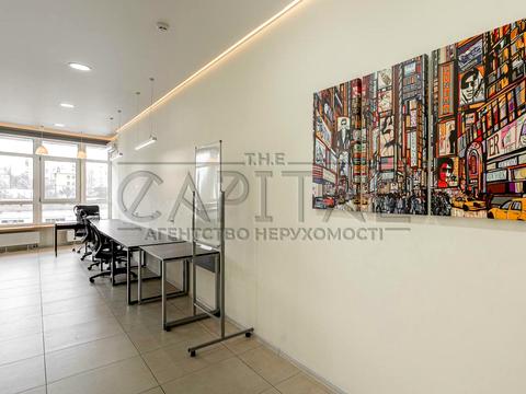 комерційна за адресою Кловський узвіз (Кловський), 7а