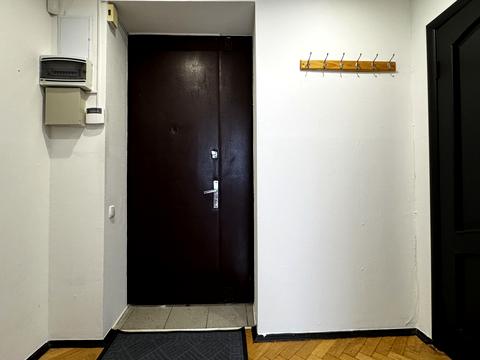 комерційна за адресою Заньковецької вул., 10