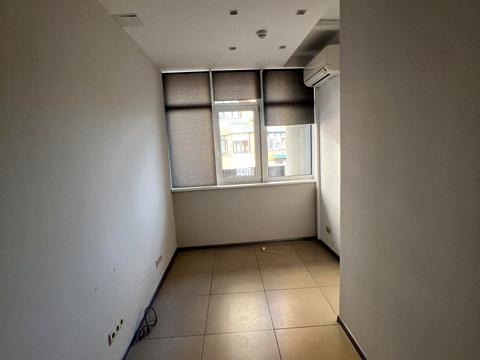 коммерческая по адресу Леси Украинки бульв., 23