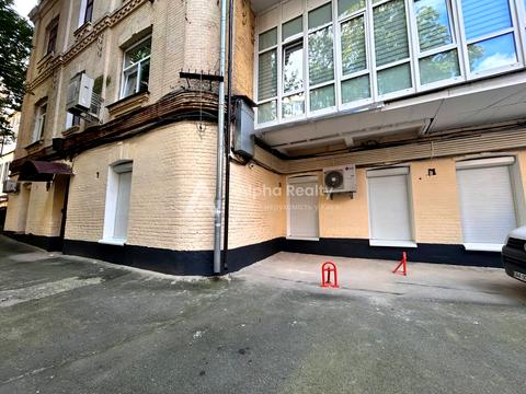 коммерческая по адресу Богдана Ступки ул. (Станіславського), 3
