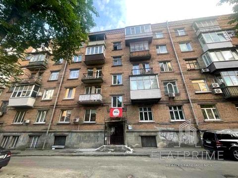 квартира за адресою Шовкуненка вул., 4