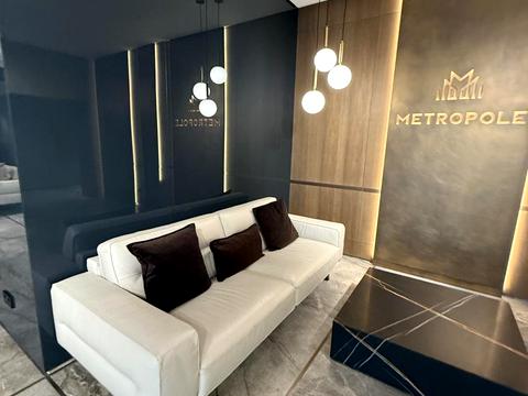 комерційна за адресою Предславинська вул., 20