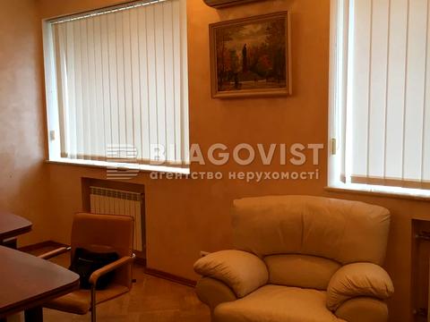 комерційна за адресою Банкова вул., 12