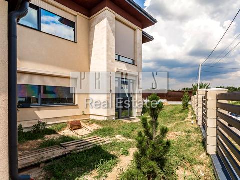 будинок за адресою Захрестова вул.