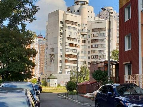 коммерческая по адресу Левка Лукьяненко ул. (Маршала Тимошенко), 15