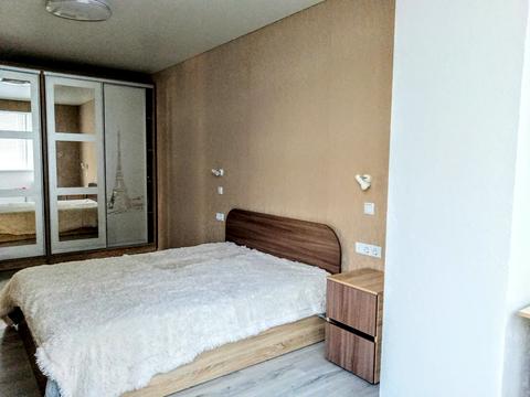 квартира за адресою Юрія Кондратюка вул. (Комунарівська), 1