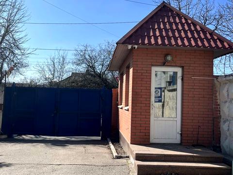 комерційна за адресою Степана Чобану вул. (Добровольського), 1