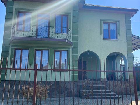 будинок за адресою Світла вул.