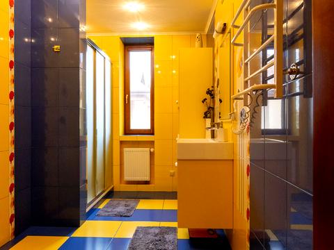 будинок за адресою Дорошенка, 20