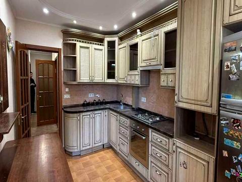 квартира за адресою Небесної Сотні вул. (Леніна), 86а