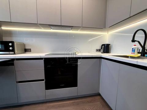 квартира за адресою Літературна вул., 10б