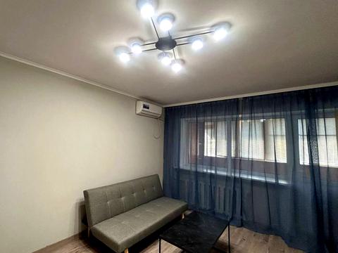 квартира за адресою В'ячеслава Чорновола вул., 30