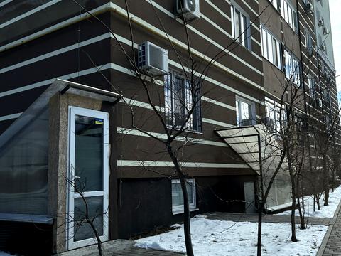 комерційна за адресою Покровська вул., 40-Б