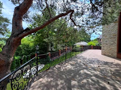 будинок за адресою Ватутіна пров.