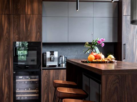 дом по адресу Салютна