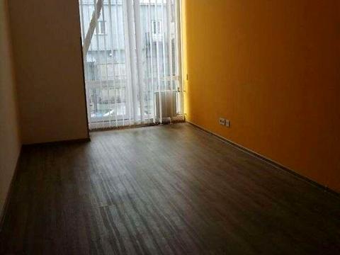 комерційна за адресою Якова Гніздовського вул., 1/9