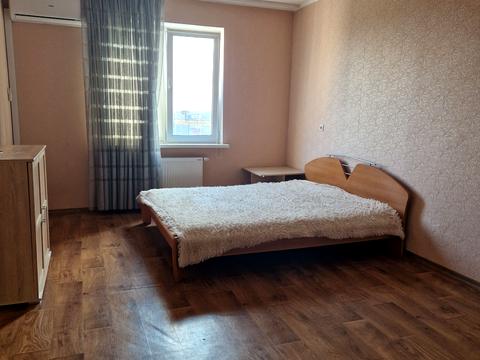 квартира по адресу Академика Глушкова просп., 9-Є