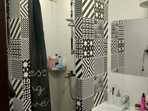 квартира по адресу Гвардейцев-Широнинцев ул., 73в