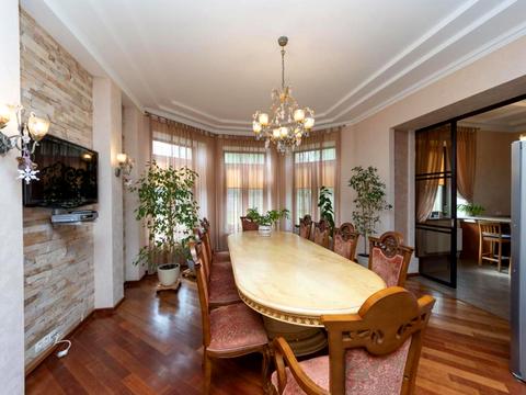 будинок за адресою Центральна