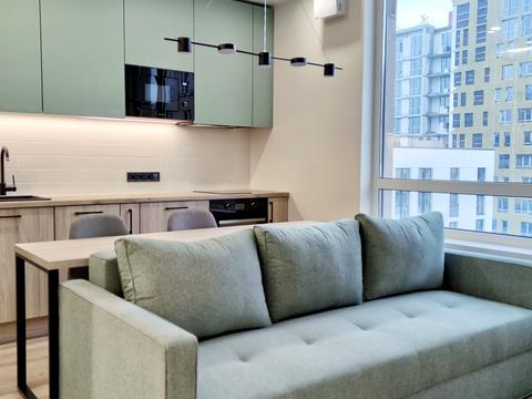 квартира за адресою Салютна вул., 2-Б