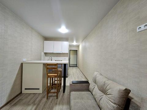 квартира за адресою Академіка Єфремова вул. (Командарма Уборевича), 8