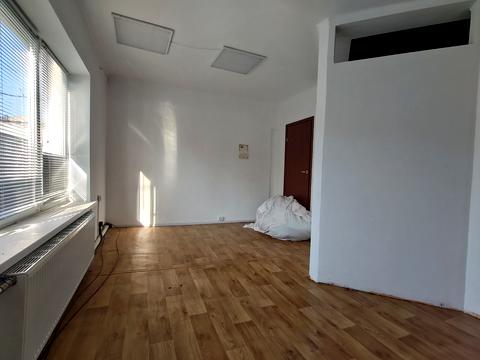 комерційна за адресою Зелена вул., 145