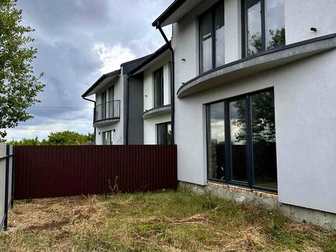 будинок за адресою Степана  Бандери, 1