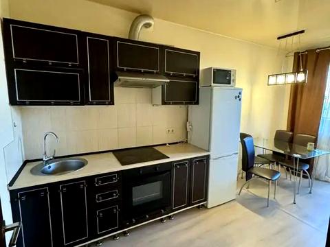 квартира за адресою Тополина вул., 7-А