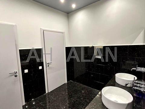 комерційна за адресою Автозаводська вул., 54