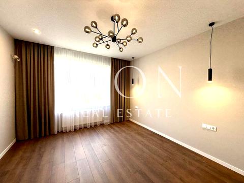 будинок за адресою Грушева вул.