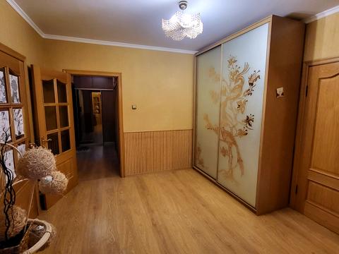 квартира за адресою Червоної Калини просп. (Володимира Маяковського), 79