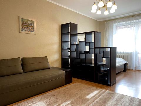 квартира за адресою Срібнокільська вул., 12