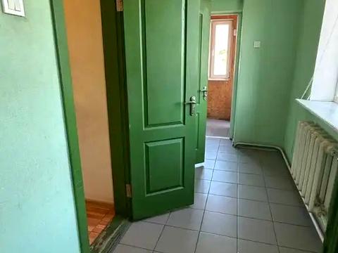 комерційна за адресою Злуки вул. (Олександра Оцупа), 10