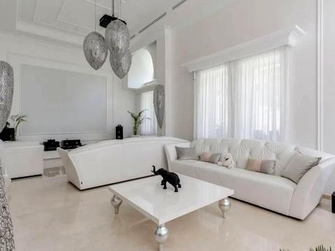 будинок за адресою Богдана Ступки пров.