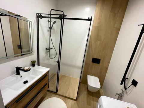 квартира по адресу Луговская ул., 248