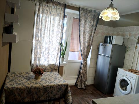 квартира за адресою Академіка Вернадського бульв., 87