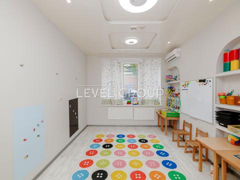 комерційна за адресою Дмитрівська вул., 82