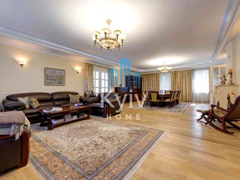 будинок за адресою Світла вул.