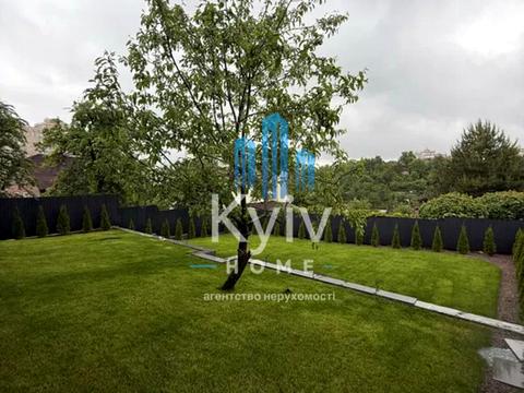 дом по адресу Листопадная ул.