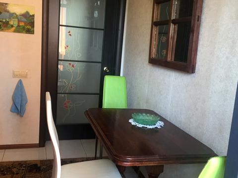 квартира за адресою Богатирська вул., 6-А