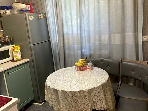 квартира за адресою Космонавтів вул., 5