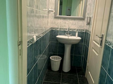 комерційна за адресою Миру просп., 263