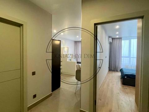 квартира за адресою Дніпровська набережна вул., 17В