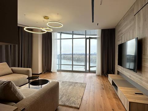 квартира за адресою Раїси Окіпної вул., 18