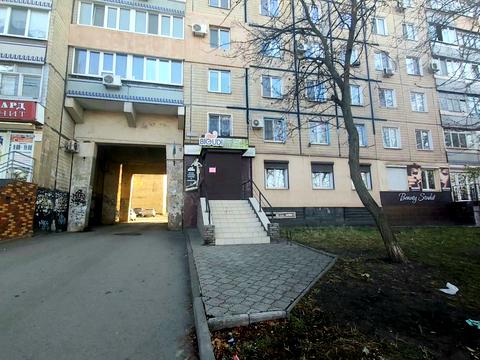 комерційна за адресою 200-річчя Кривого Рогу просп., 9