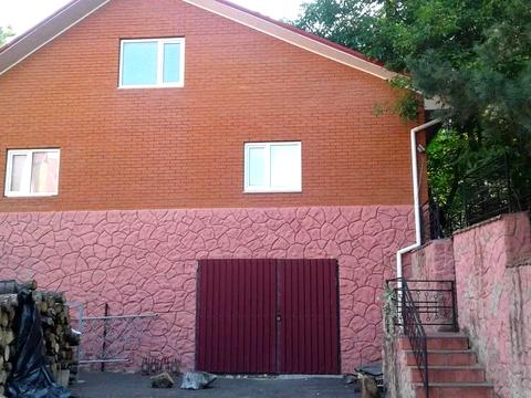 комерційна за адресою Центральна вул. (Леніна), 1а